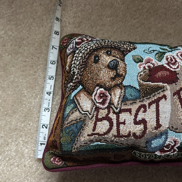 EUC Boyd’s Bear Pillow - Picture 4 of 4